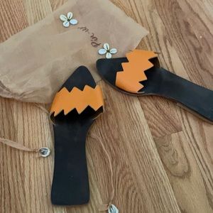 Adorable sandals worn once